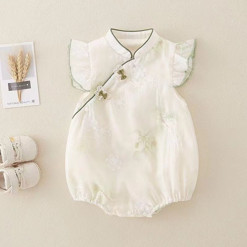 Infant and toddler summer clothing, lightweight flutter-sleeve romper for baby girls, korean-style cute and adorable cheongsam-inspired triangle bodysuit