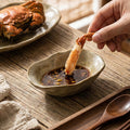Japanese kiln-turned ceramic oyster-shaped dish, sushi soy sauce, mustard dish, appetizer dish, hot pot restaurant dipping dish, seasoning dish