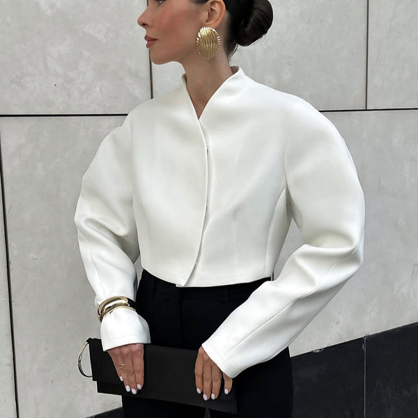 Xiaoxiangfeng jacket women's short 2025 autumn white loose and versatile v-neck long-sleeved simple temperament elegant cardigan