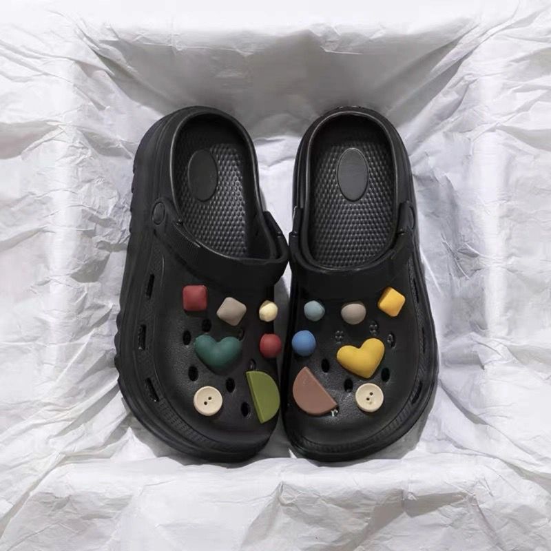Thick sole crocs women's 2024new arrival stomping on shit feeling diy outwearfashionnon-slip non-stinky beach casual sandals