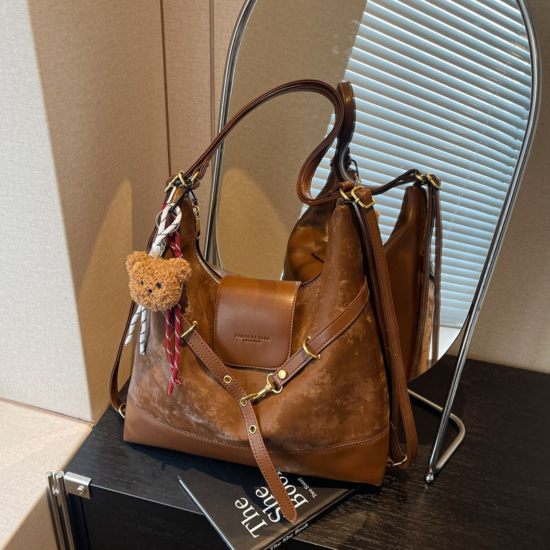 Vintage commute large capacity shoulder bag - women's niche design, new winter crossbody bag, versatile lightweight backpack