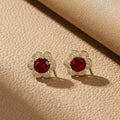 Luxury fashion white frame ruby flower full diamond necklace for women - versatile, minimalist, unique, non-fading choker jewelry