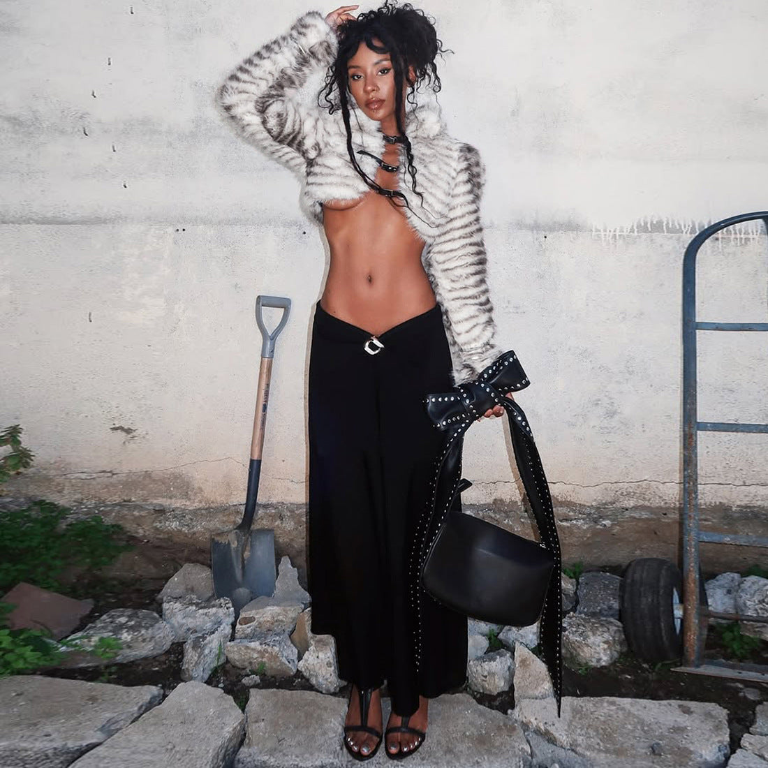 Europe and the United States  2025 autumn and winter new women's clothing fashion high-end fur fused metal leather buckle cardigan long-sleeved jacket