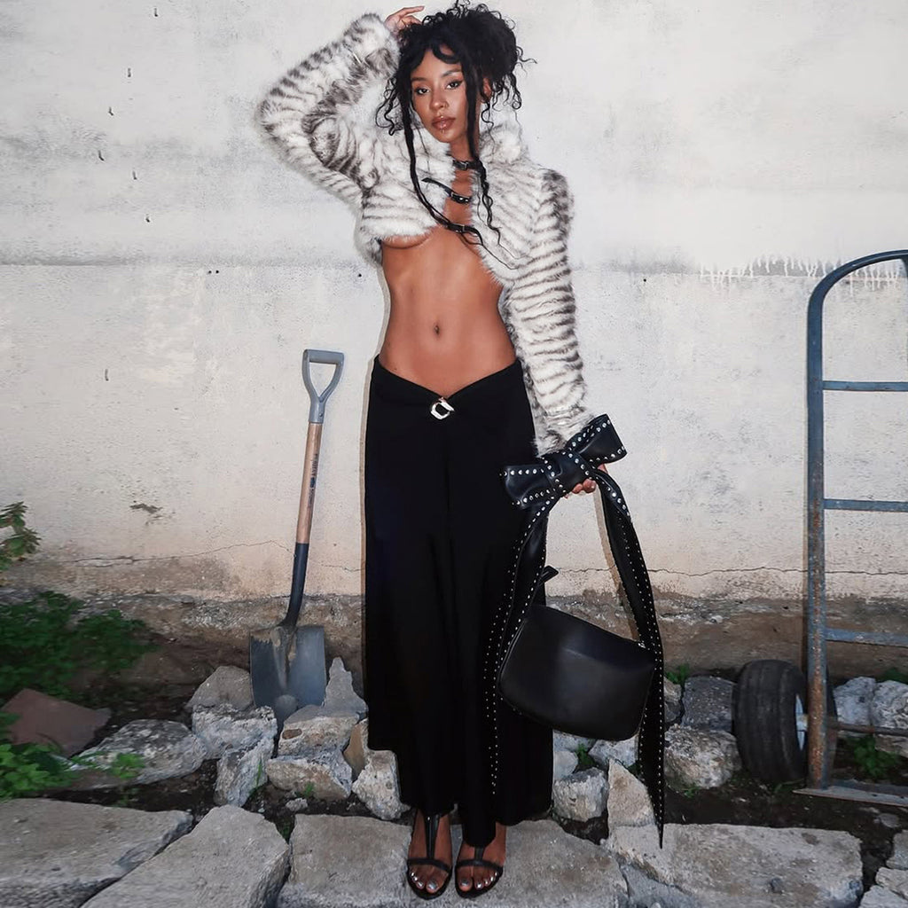 Europe and the United States  2025 autumn and winter new women's clothing fashion high-end fur fused metal leather buckle cardigan long-sleeved jacket