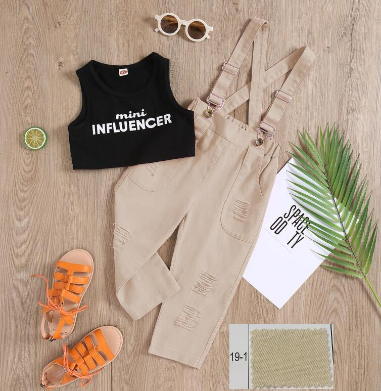 summer new girls' overalls set: fashionable and cute letter print short-sleeve tank top and denim shorts outfit