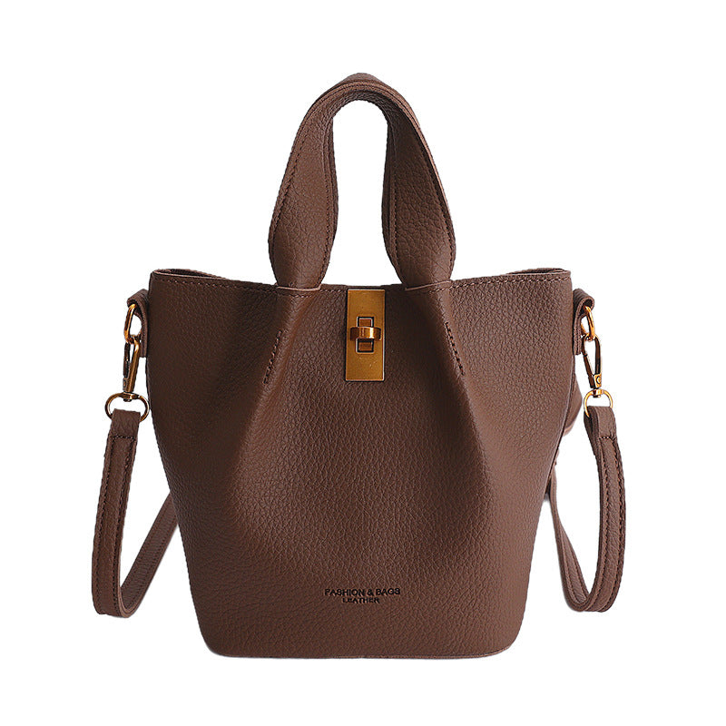 Classy sense of niche hand-carrying bag for women 2026 spring new arrivalaccessible luxury texture shoulder bag large capacity work clothing crossbody bag