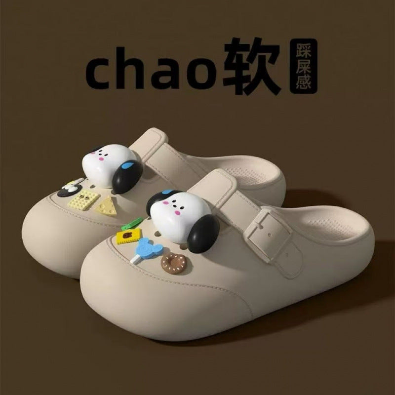 2026new arrival croc shoes women's outwear stomping on shit cartoon popular non-slip beach baotou sandals women's summer