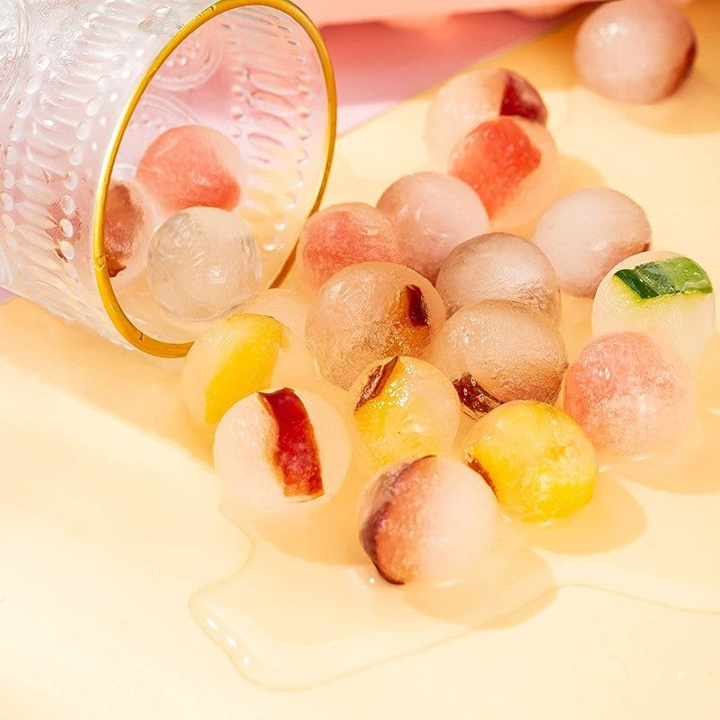 Ice Hockey Frozen Ice Cube Mould Round Ice Grid with Lid Ice Cube Box Household Refrigerator Ice Cube Artifact