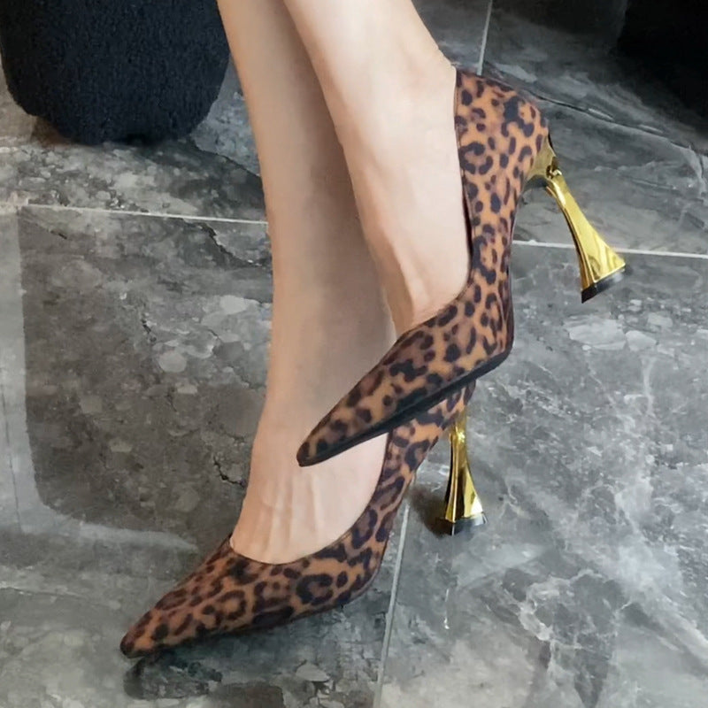 Forest style horseshoe gold and leopard print flats silks and satins flats women's pointed toe thick heel hot girl style sexy high heels