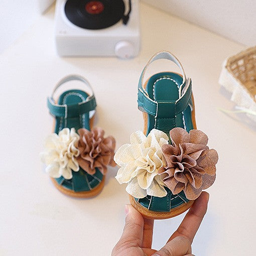 Sweet floral decorated girls' sandals -  summer new arrival - kids' single strap buckle sandals - versatile and stylish outdoor wear