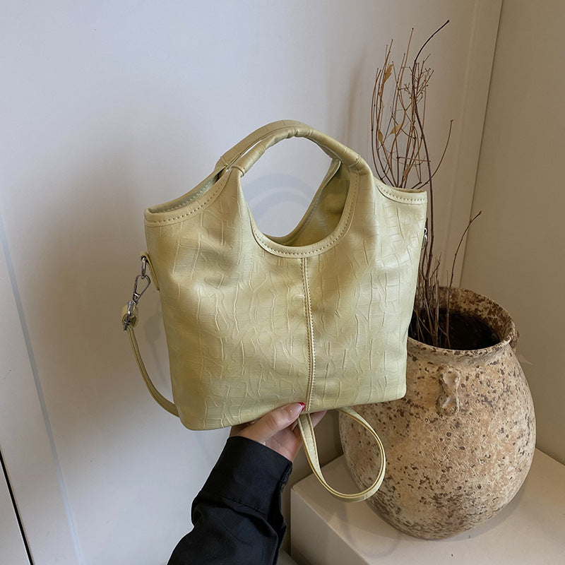 Cross-border high-end handbag women's 2025 summer new versatile messenger bag fashionable commuter shoulder bucket bag