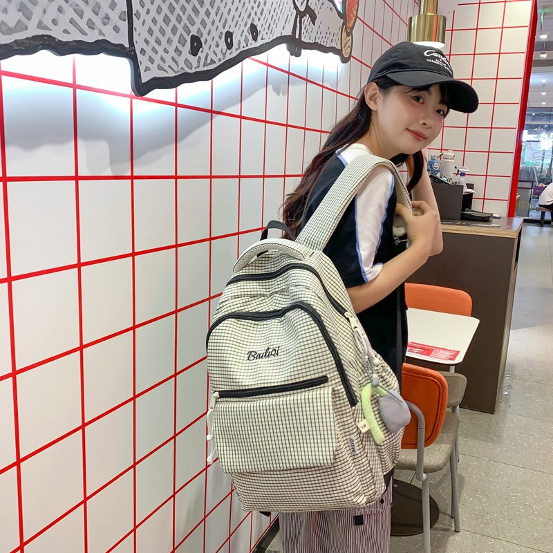 The upper body of the schoolbag is so comfortable. k-style cute style backpack comes with free pendant. large capacity for girls. wholesale. easiest for match