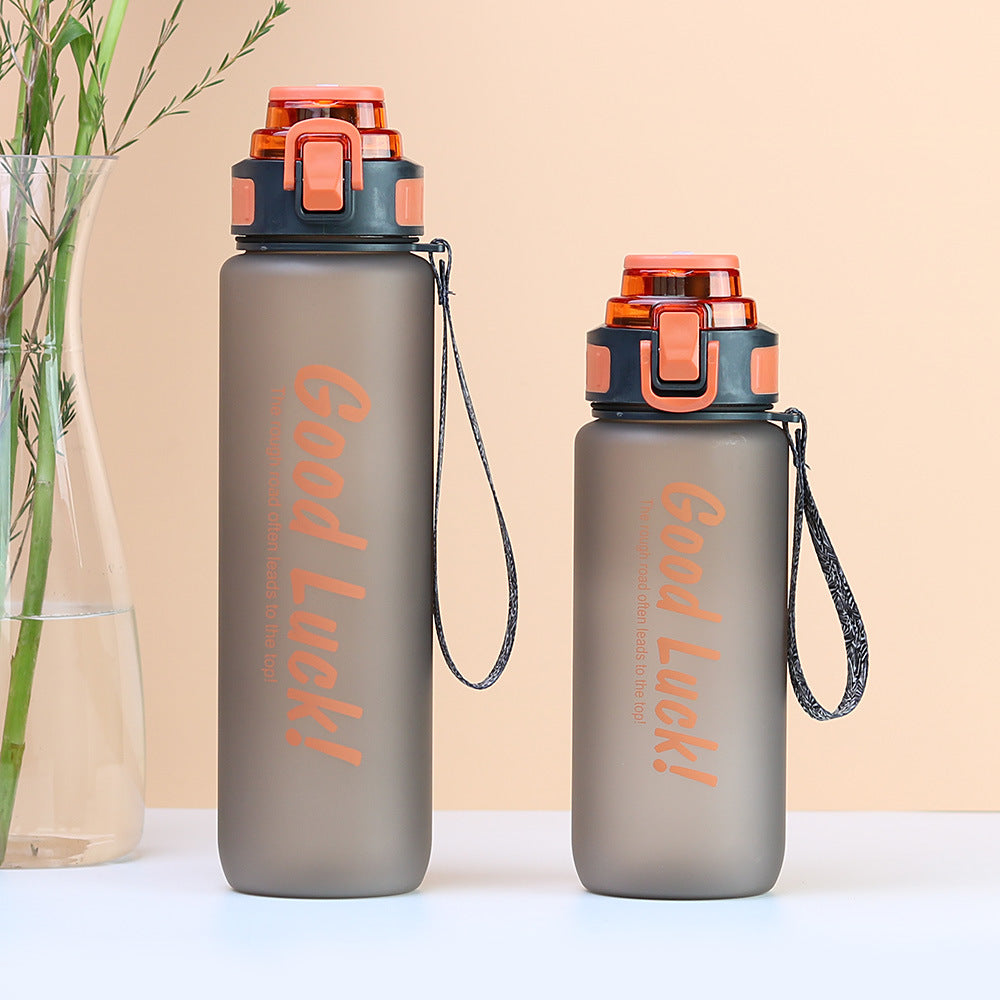 Factory customized cross-border plastic water bottle: stylish, portable, high-capacity, durable, and leak-proof for outdoor sports