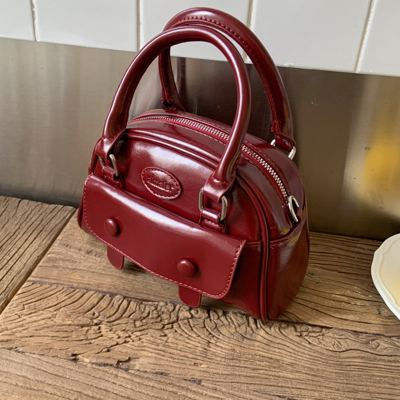 Cross-border niche design bag women's summer 2025 new fashion messenger bag Korean version popular portable bowling bag