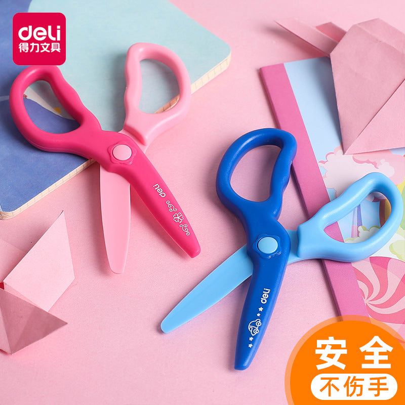Deli 6067 children's scissors handmade origami plastic scissors student scissors kindergarten paper scissors stationery wholesale