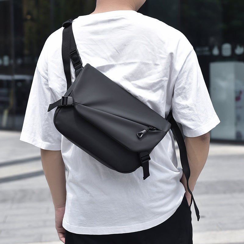 Cross-border new men's large-capacity casual bag, outdoor sports fashion leather film, shoulder messenger bag, one piece will be sent on behalf of others.