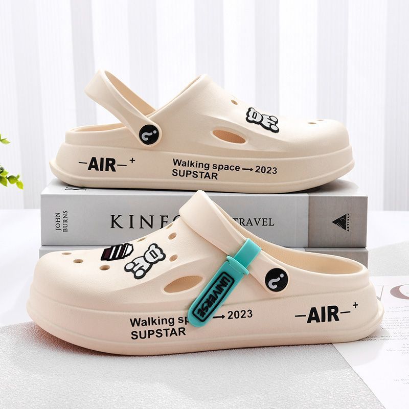 Men's clogs 2023 new anti-slip thick sole casual outdoor korean style beach soft sole closed-toe sandals