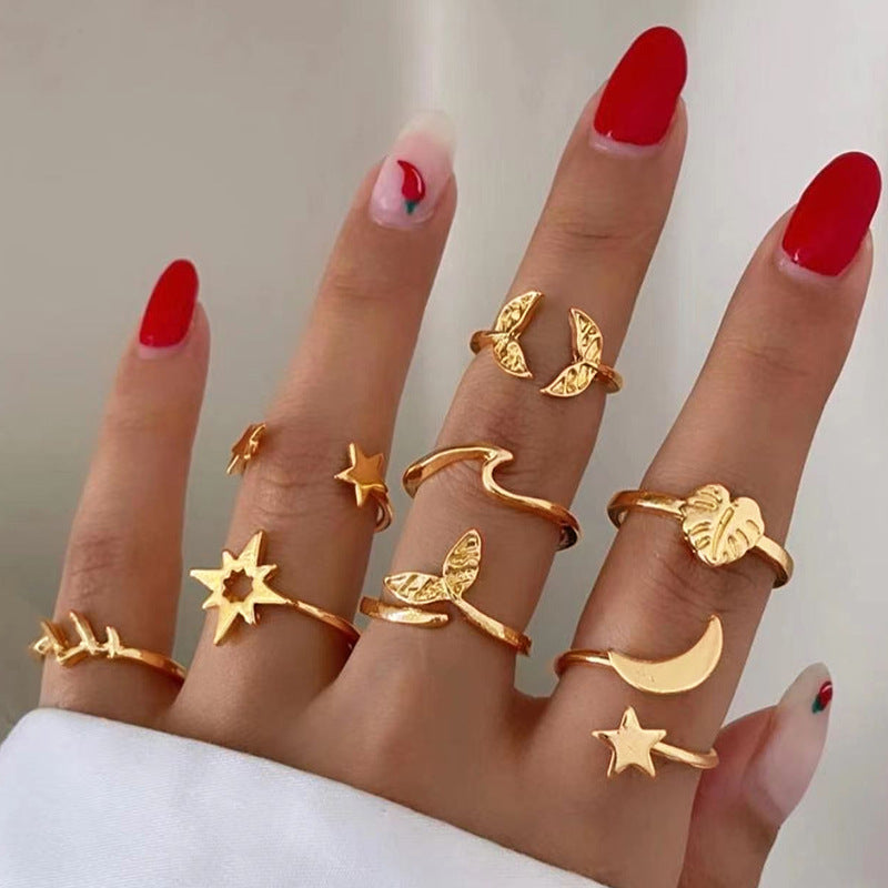 Wholesale niche women's rings, european and american cross-border jewelry, unique and exaggerated alloy star and heart stackable rings with a sense of design