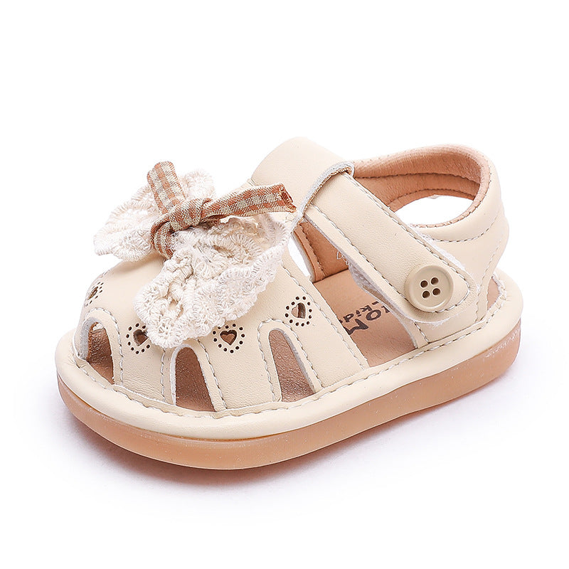 Summer new arrivals: one-year-old baby girl's squeaky sandals - princess-style soft sole closed-toe first walker shoes