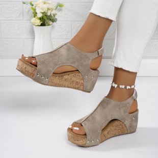 summer new arrivals: plus-size women's high-heeled sandals for cross-border e-commerce. available in sizes 36-43. wholesale options available. dropshipping to  and