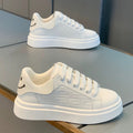 2026 spring men's new breathable white sneakers, trendy and versatile thick-soled athletic shoes for male students, casual skate shoes