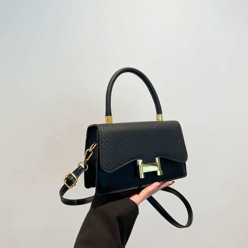 Casual simple portable small square bag women's 2025 summer new trend fashion shoulder bag niche retro messenger bag