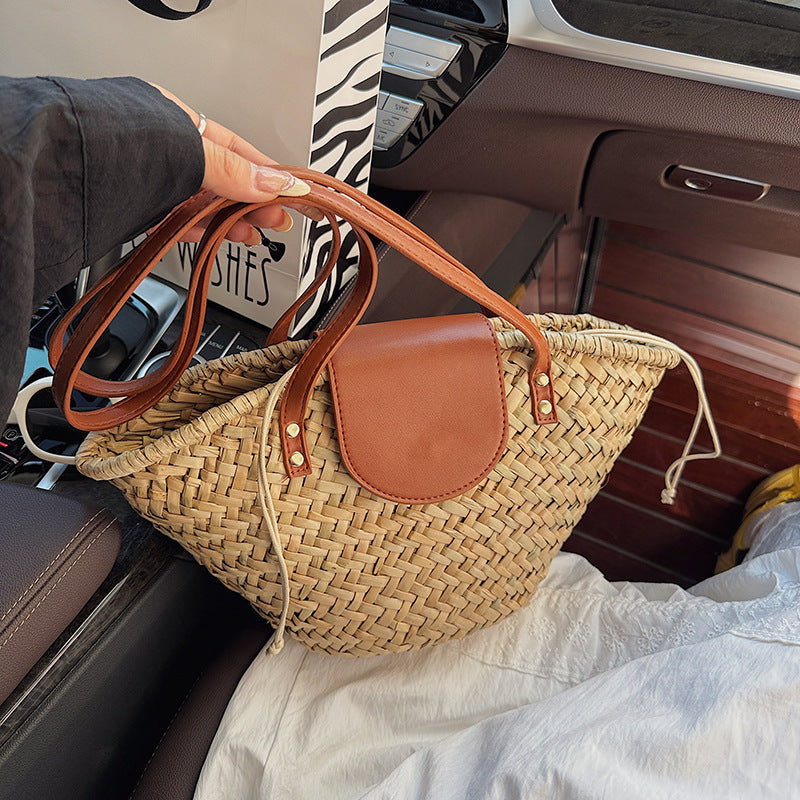 Small bag women's 2025 summer new fashion beach vacation straw bag popular shoulder bag large capacity tote bag