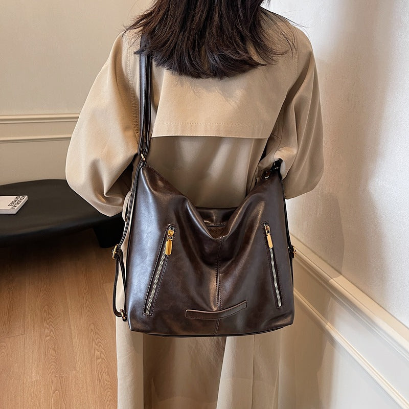 New Pillow Women's Bag Large Capacity Women's Handheld Shoulder Bag Fashion Trend Tote Bag Soft Leather