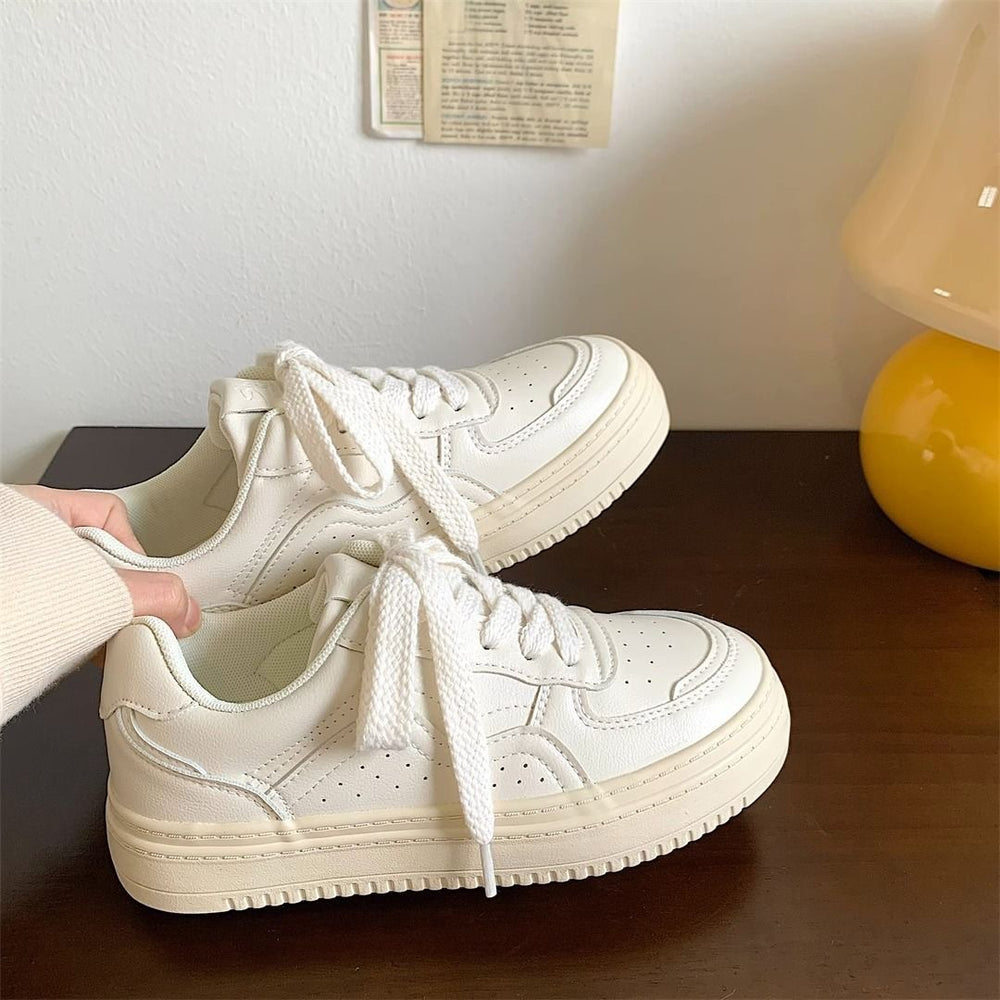Student height increasing casual sports sneakers 2026 spring/autumn new versatile niche design chunky sole white sneakers for women
