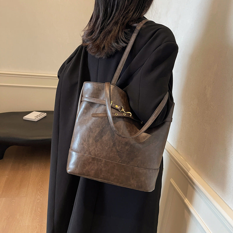 Retro backpack bag women's 2025 new fashion niche commuter tote bag versatile large-capacity shoulder bag