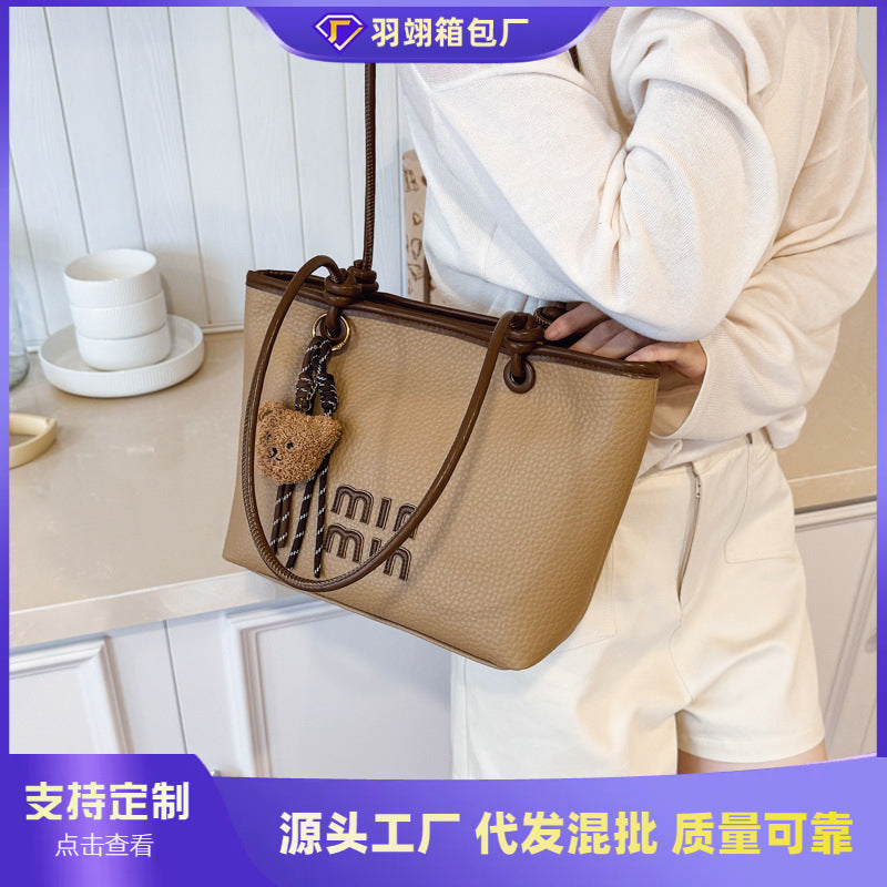 Cross-border high-end portable tote bag women's 2025 new fashion versatile shoulder bag, foreign style versatile messenger bag