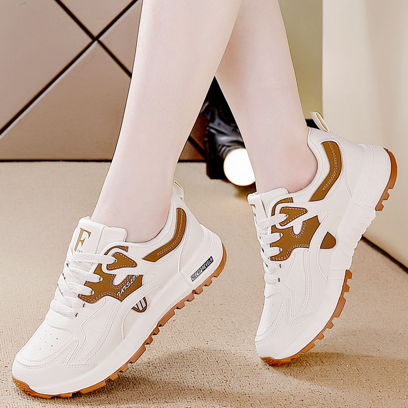 Plus size women's sneakers 2025 new spring hot style korean versatile lightweight running leather casual chunky sneakers