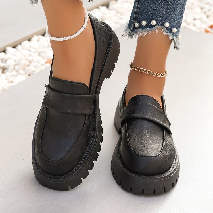 autumn new arrival: british style low-heel slip-on loafers - women's plus size export quality leather shoes for cross-border e-commerce