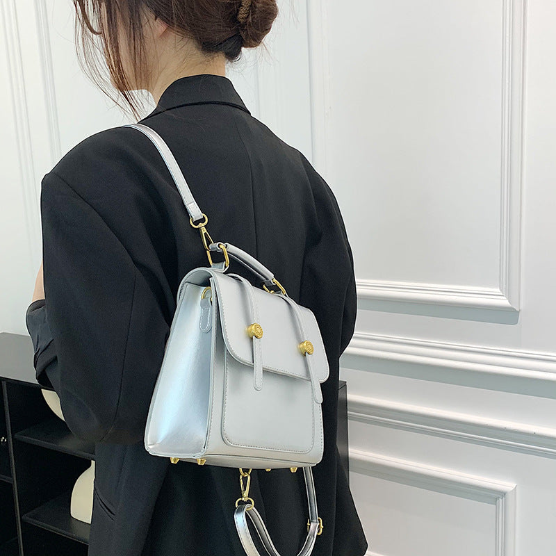 Direct approval of  new women's bags, fashionable and casual shoulder messenger bags, simple portable college style large-capacity backpacks