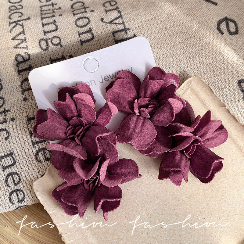 Purple flower earrings for women, super fairy atmosphere, forest style, versatile earrings for women, holiday style, exaggerated fashion ear accessories