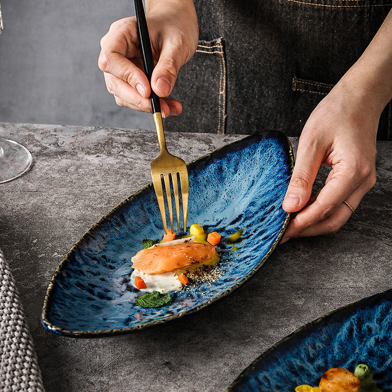 Japanese creative kiln-shaped boat-shaped sushi plate new arrival restaurant for home willow leaf-shaped stylish dessert plate wholesale
