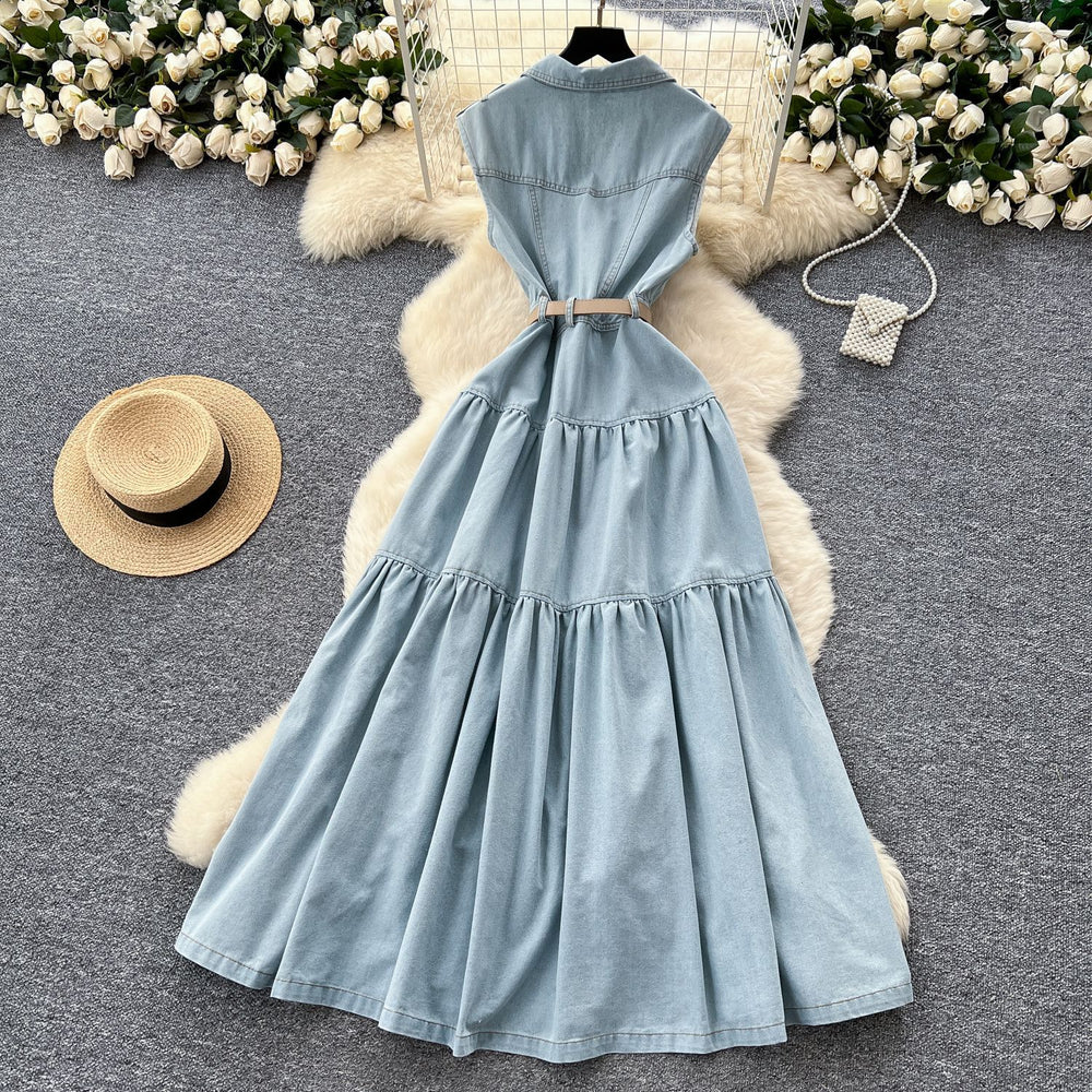 Sophisticated & chic: sleeveless denim maxi dress with metal buckle collar - a unique, high-end piece for women's summer casual wear