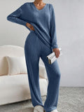 two-piece set for women,  autumn new collection: stylish and casual straight-leg pants with a chic, loose-fit v-neck ribbed knit top