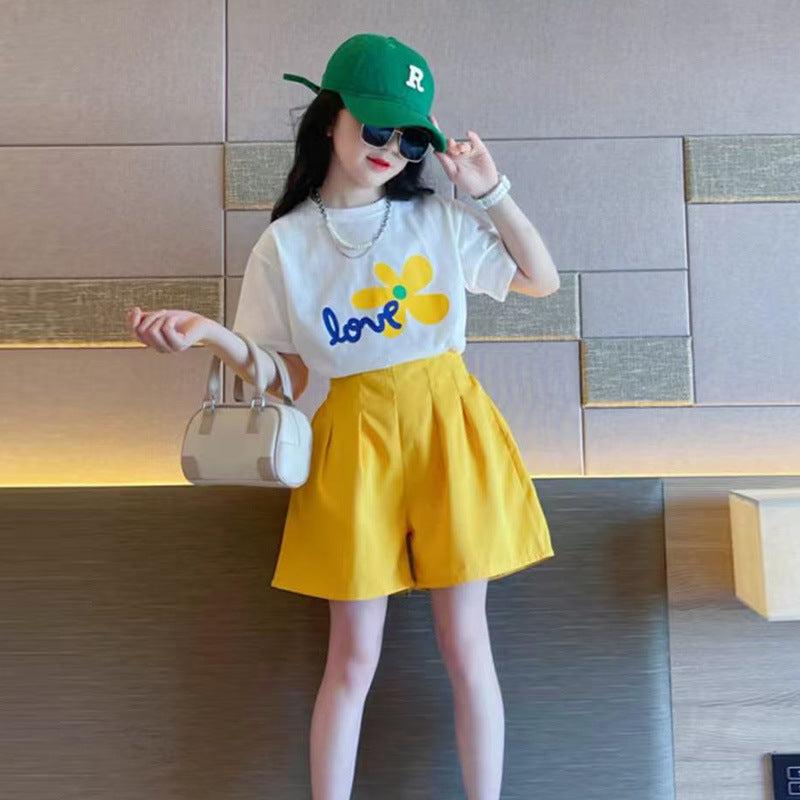 Girls' summer outfit set : trendy new style, kids' short sleeve & shorts, popular online, fashionable two-piece set for mid-to-large children