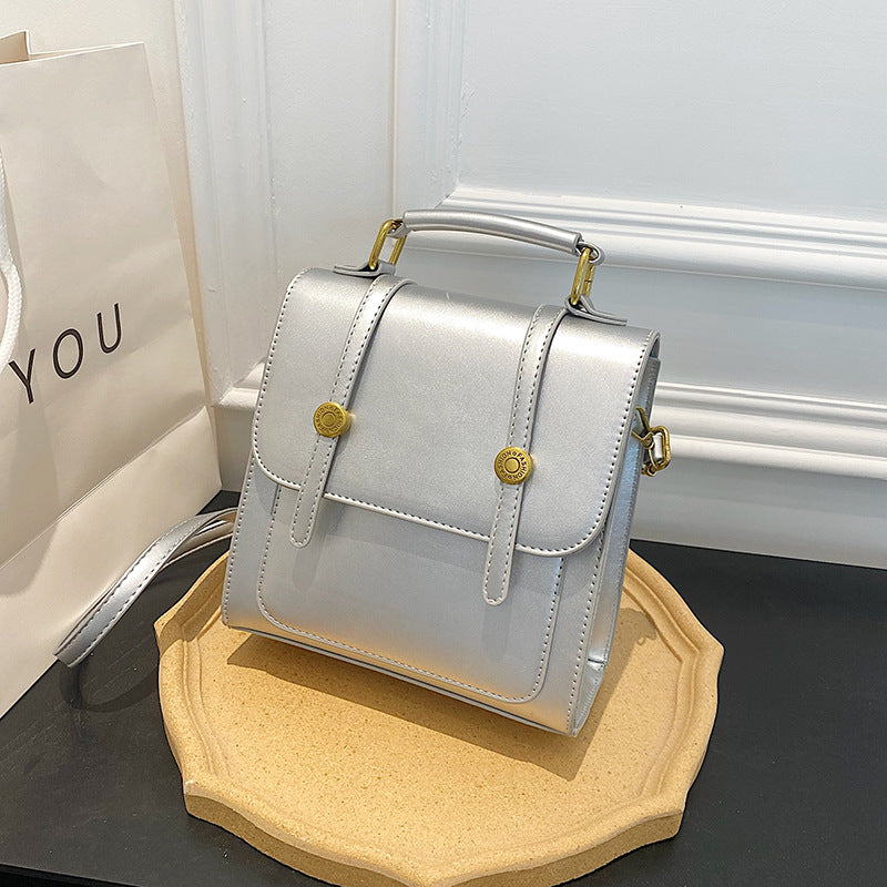 Direct approval of  new women's bags, fashionable and casual shoulder messenger bags, simple portable college style large-capacity backpacks