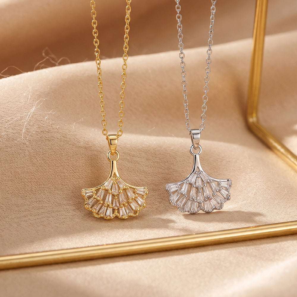 Popular internet celebrity smart ginkgo leaf diamond necklace accessible luxuryniche style women's easiest for matchfashion non-fading clavicle chain jewelry