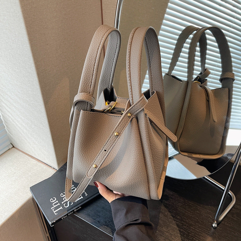 Cross-border high-end foreign gas bucket bag women's 2025 new simple and versatile shoulder messenger bag fashionable small bag