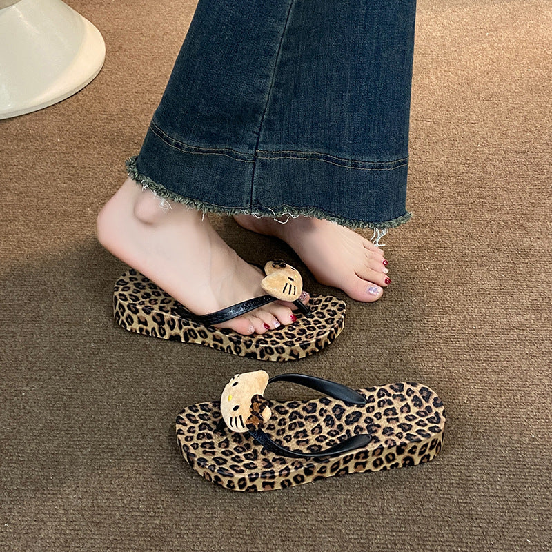 Trendy leopard print flip-flops for women - new summer fashion, versatile, thick-soled, non-slip, lightweight beach sandals