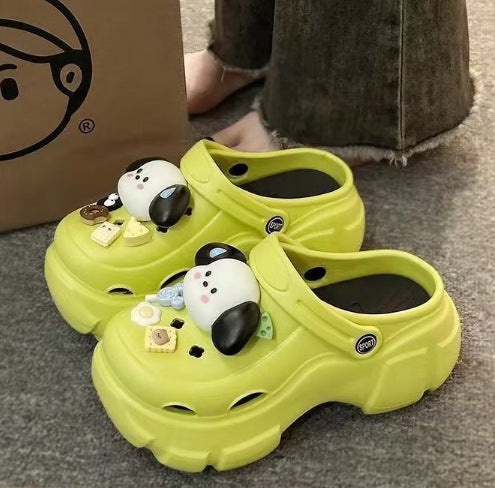 Women's clogs - new 2024 summer collection: chunky sole, non-slip, trendy office-ready, height-increasing, closed-toe sandals for beach and everyday wear