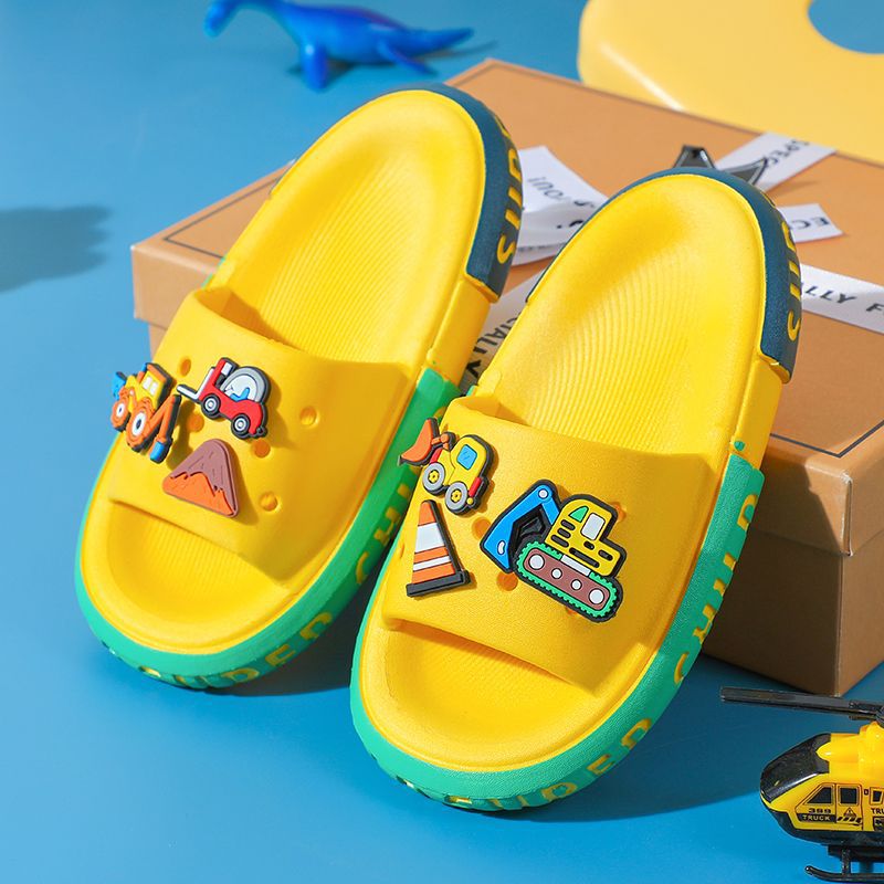 2023 new children's slippers - boys' and girls' soft-soled cartoon slides for home, baby and toddler bath, anti-slip sandals - wholesale