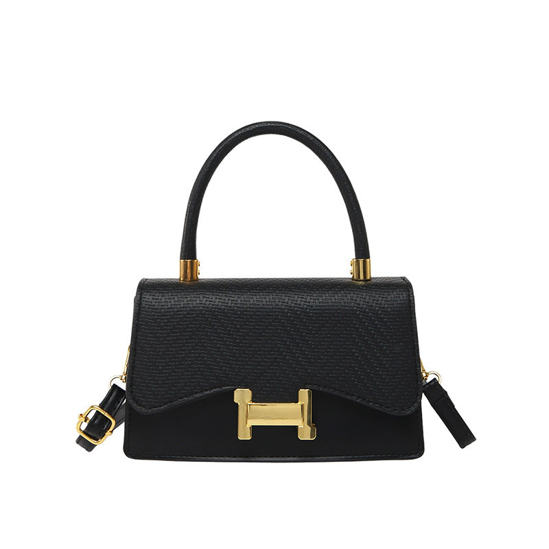 Casual simple portable small square bag women's 2025 summer new trend fashion shoulder bag niche retro messenger bag