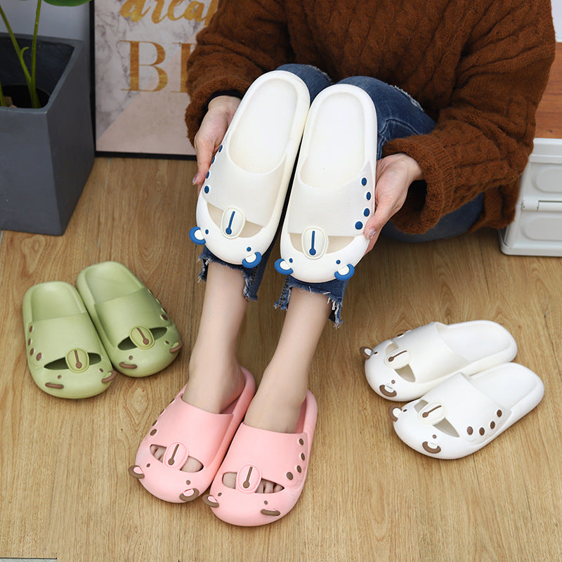 Cute 2023new arrival slippers women's bear crocs funny baotou summer non-slipoutwear sandals feeling like stepping on shit