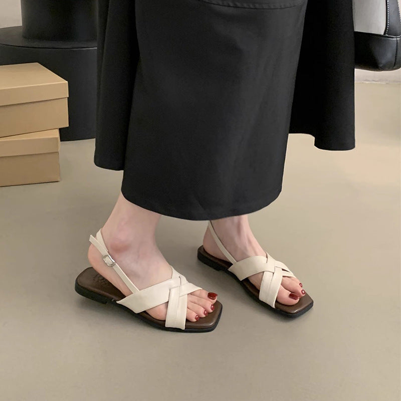 34-45 large size Roman sandals women's summer wear new French stunning retro fairy style flat beach shoes