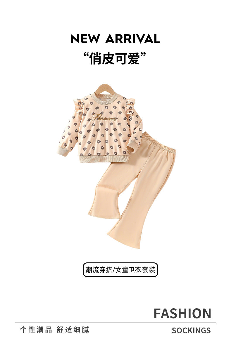 autumn girls' outfit: round neck long sleeve sweatshirt with floral print and lace flutter sleeves, matching flared pants two-piece set