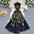 French chic sleeveless printed midi dress -  summer collection: slimming, elegant, and pleated